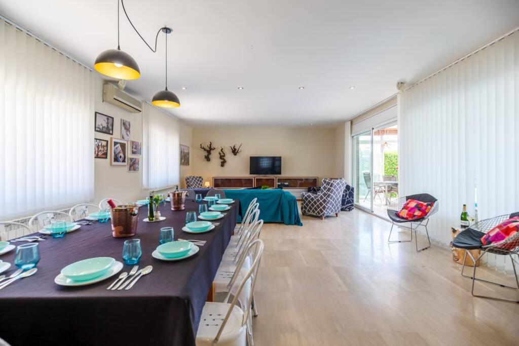 Villa Wine Experience Cambrils - Wine, Art & Games Eksteriør billede